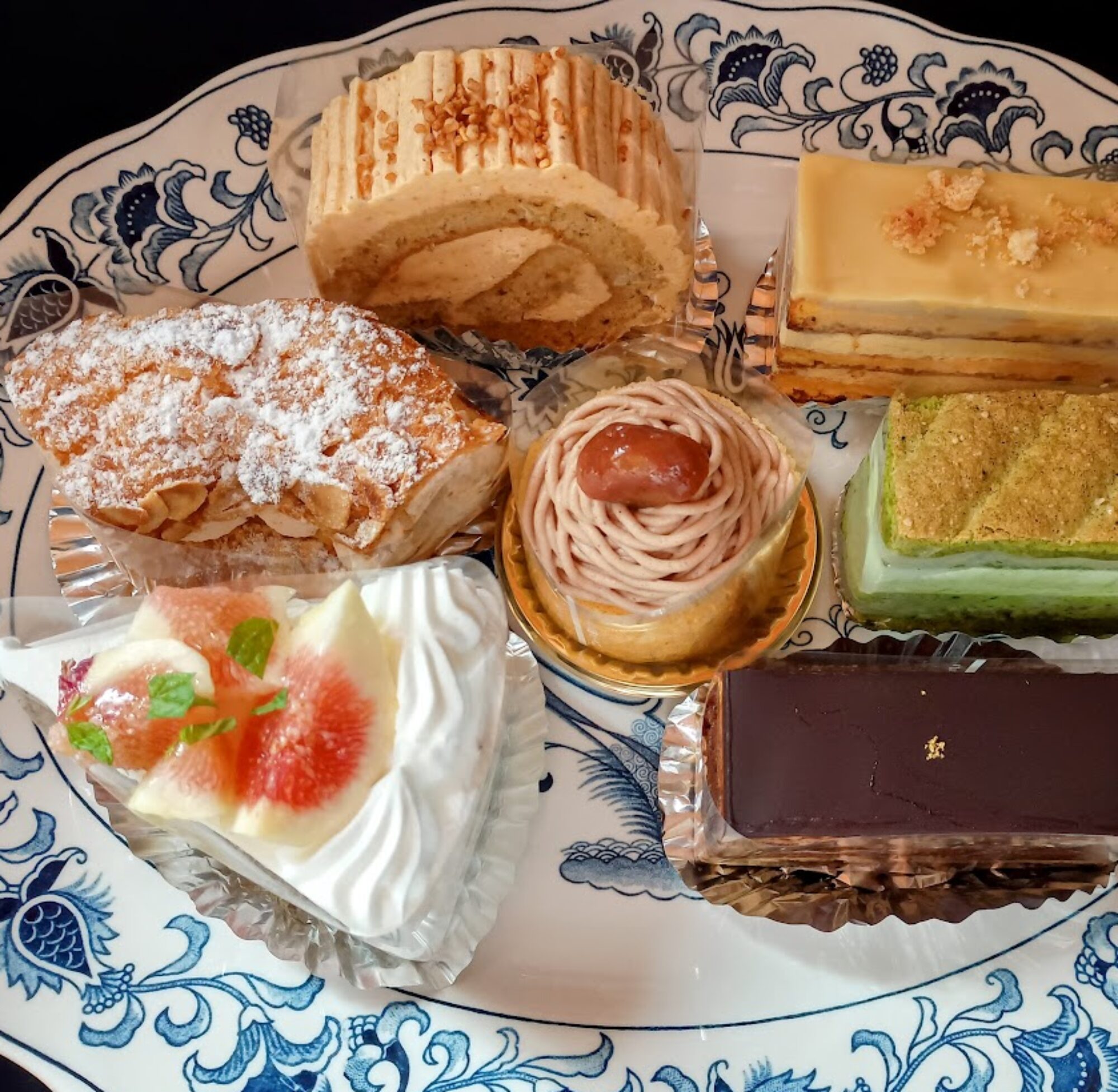 フランストップパティシエ30名による　フランス　ケーキ・アートの世界　レア　希少 希少】フランストップパティシエ30名による フランス ケーキ